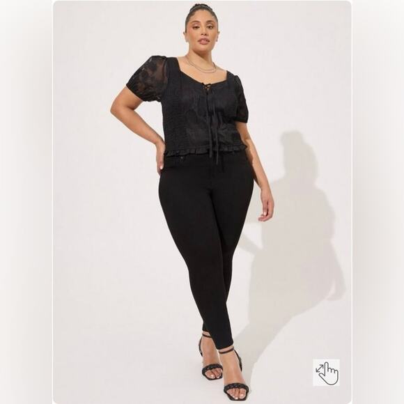 TORRID Black Cotton Clip Floral Smocked Crop
Тор.  NWT! - Picture 4 of 8